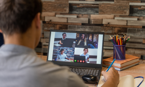 Somebody doing online training for DSL